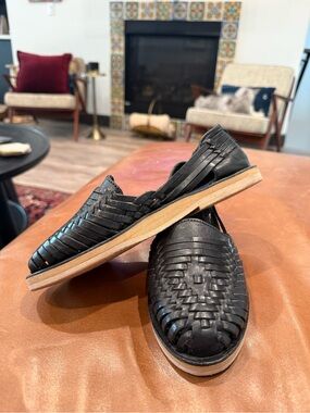 Espíritu Woven Leather Huarache Sandals Black Size 5